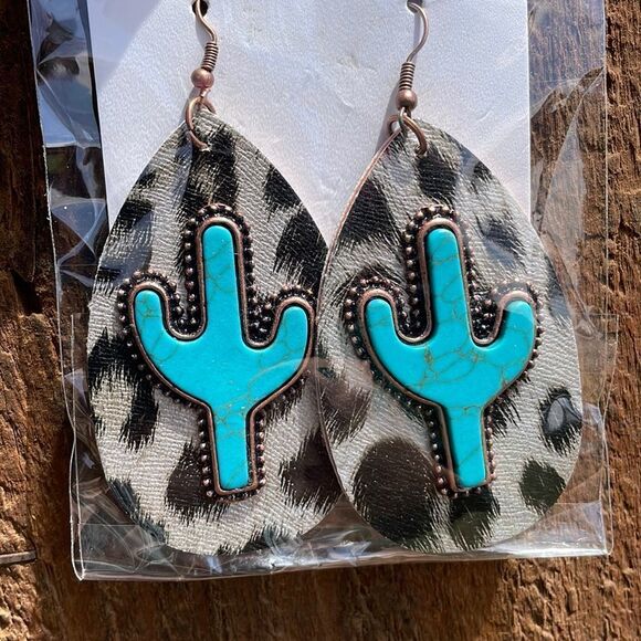LEOPARD PRINT Leather Teardrop Eaarings with Turquoise Cactus Embellishment - Picture 2 of 2